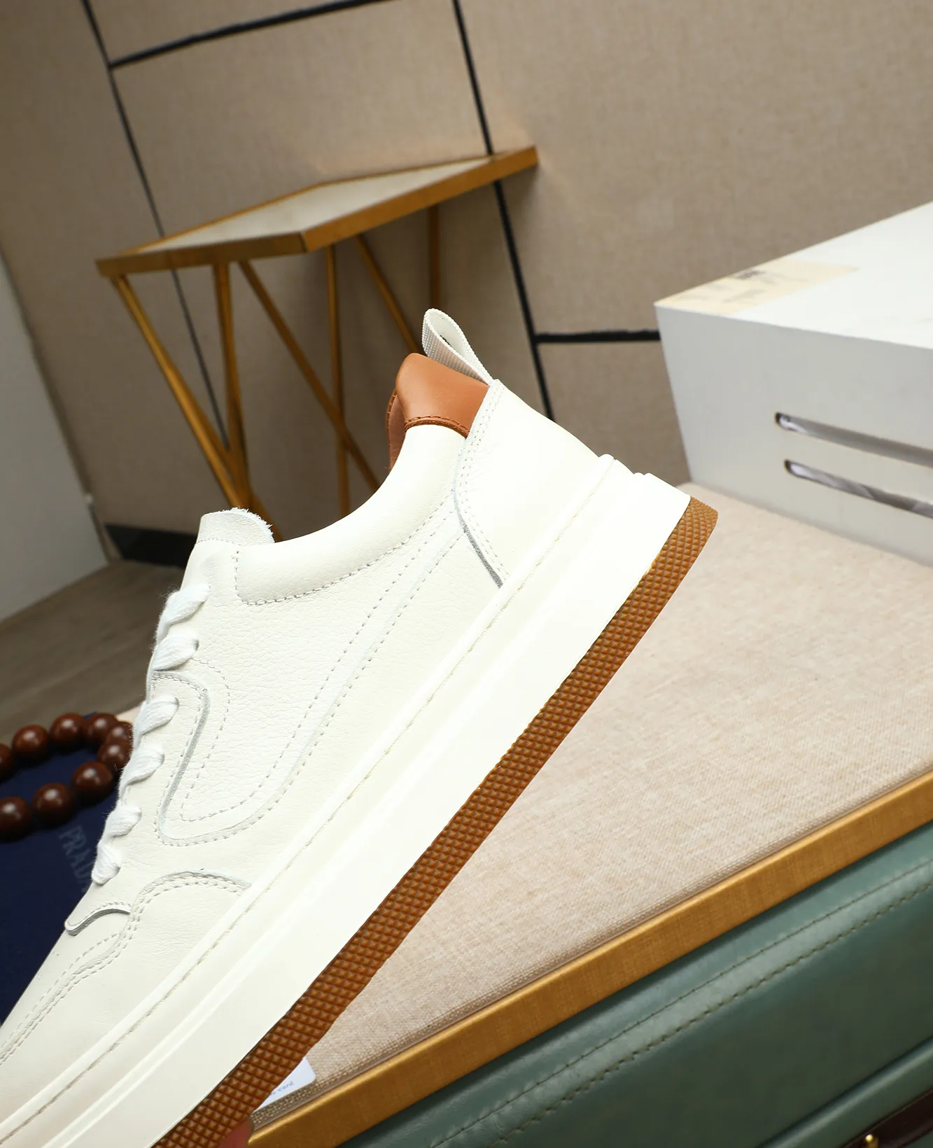 Men's men's shoes 💰460 high-end version. PRADA (Prada) men's casual style, compare the quality at the counter 🧚🏿♂️Imported cowhide fabric 🐎Water-dyed comfortable and soft cowhide lining for feet 🐂Genuine leather outsole with label 🎉 Size 38-44. Can be customized for 45💥🏆